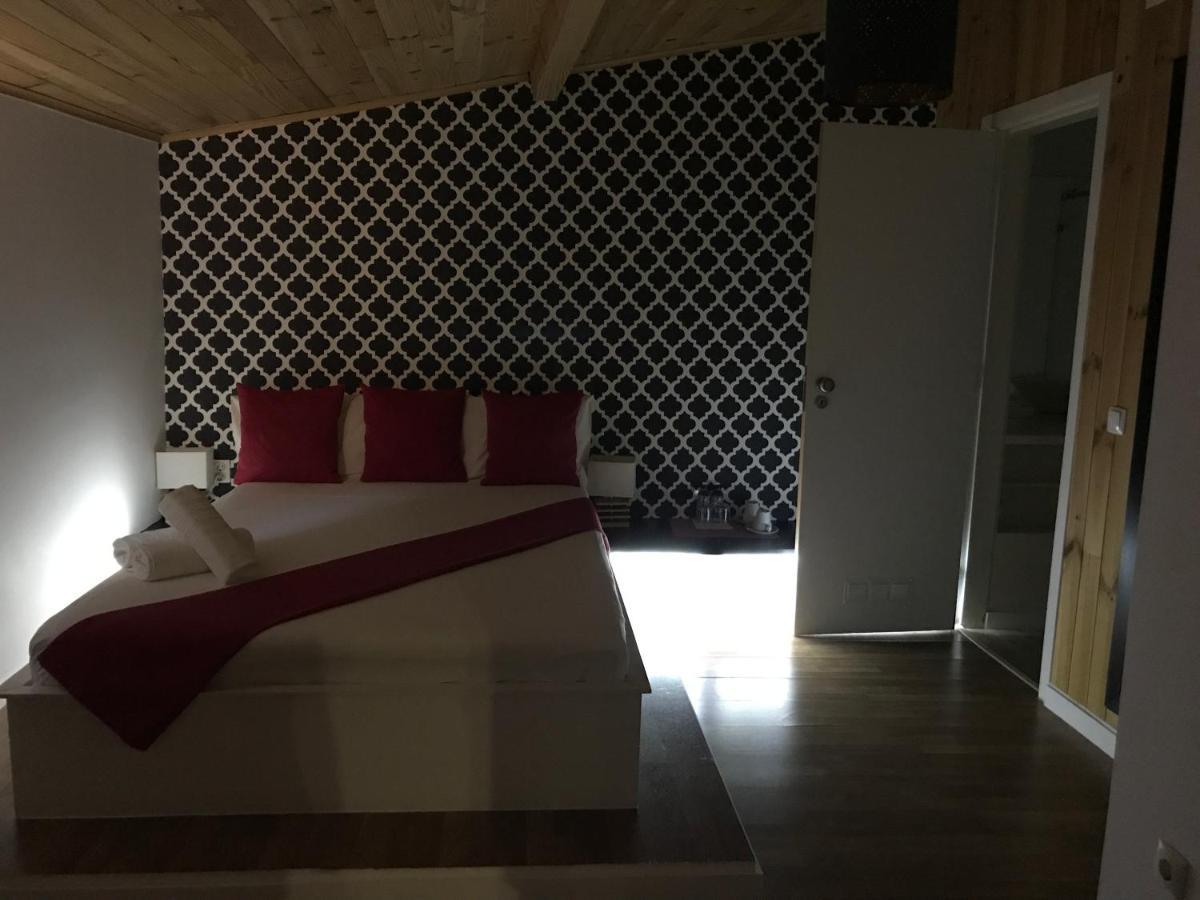 Tejos House Hotel Almada Esterno foto